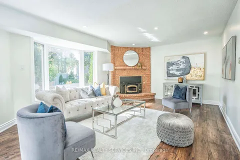 6685 Mockingbird Lane, Mississauga, ON L5N 5K1