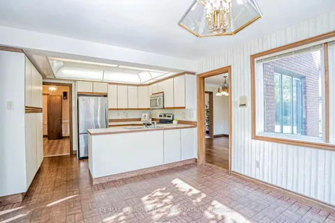 1379 Golden Meadow Tr, Oakville, ON L6H 3H1