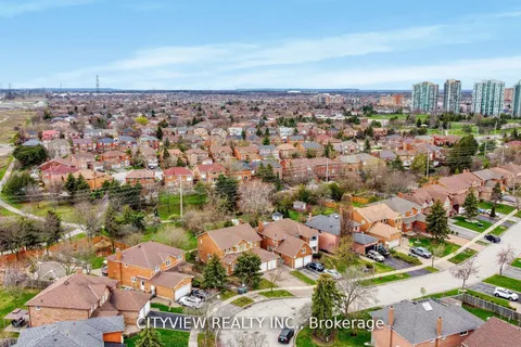 4448 Idlewilde Cres, Mississauga, ON L5M 4E3