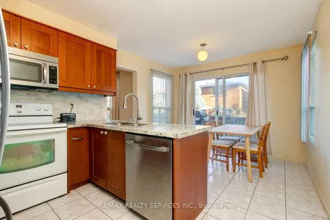 31 Wexford Rd, Brampton, ON L6Z 2W1