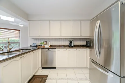 2710 Quails Run, Mississauga, ON L5M 5K3