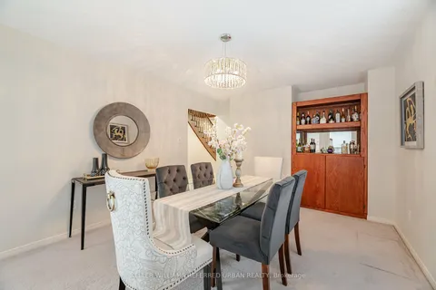 2710 Quails Run, Mississauga, ON L5M 5K3