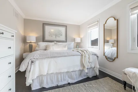 845 Challinor Terr, Milton, ON L9T 7V6