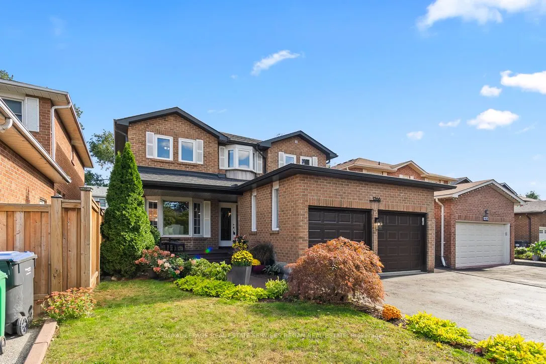 1266 Dexter Cres, Mississauga, ON L5G 4R7