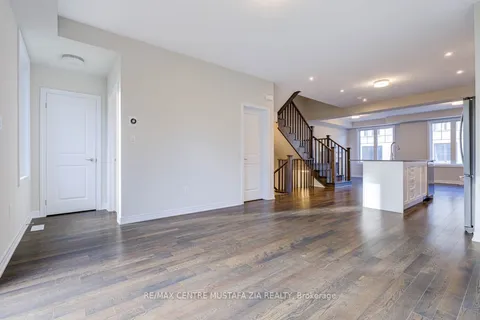26 Folcroft St, Brampton, ON L6Y 0B6