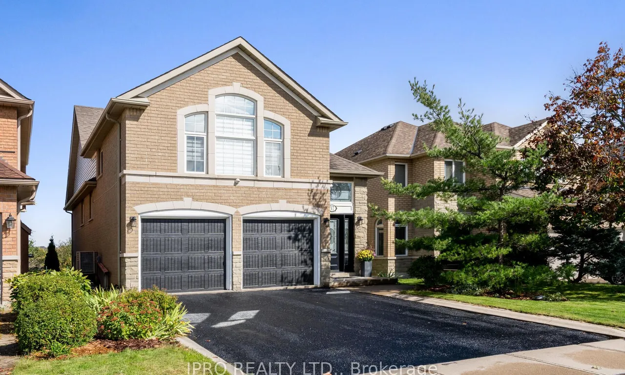 37 Summer Valley Dr, Brampton, ON L6Z 4V3