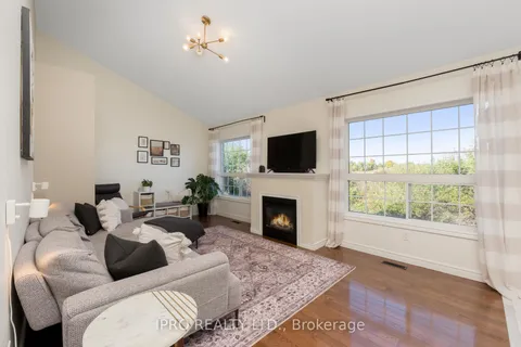 37 Summer Valley Dr, Brampton, ON L6Z 4V3
