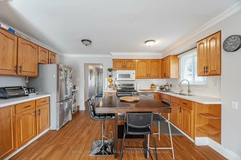 83 Fairglen Ave, Brampton, ON L6X 1K7