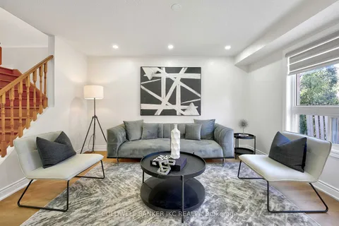 4 Deforest Dr, Brampton, ON L7A 2Y3