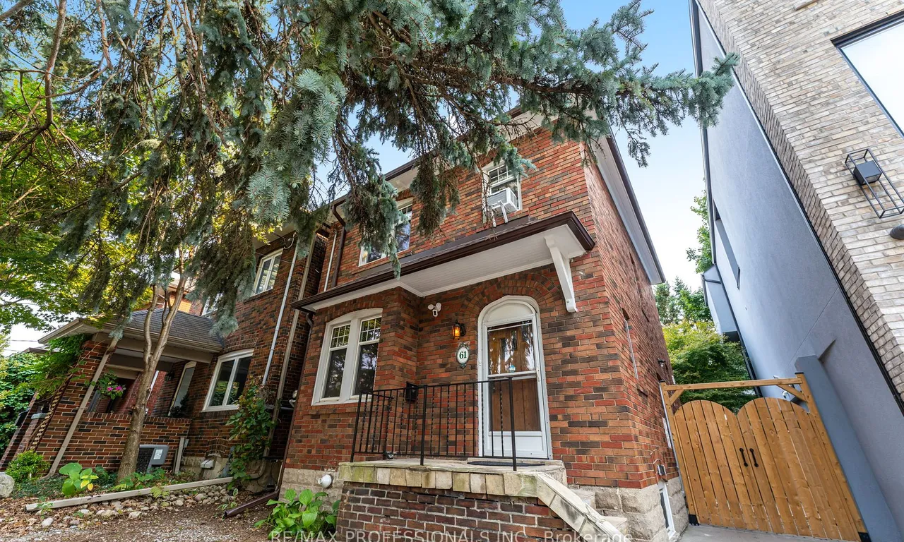 61 Methuen Ave, Toronto, ON M6S 1Z7