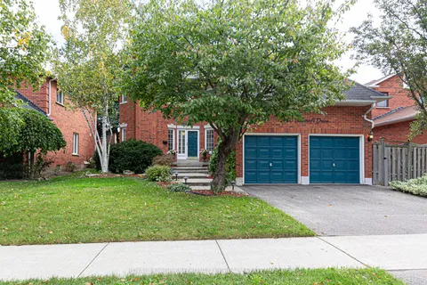 1460 Bancroft Dr, Mississauga, ON L5V 1L6
