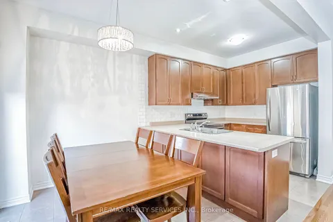 55 Naperton Dr, Brampton, ON L6R 0Z8