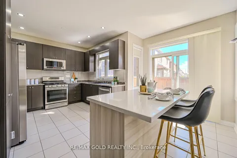 98 Zelda Rd, Brampton, ON L6R 3V5