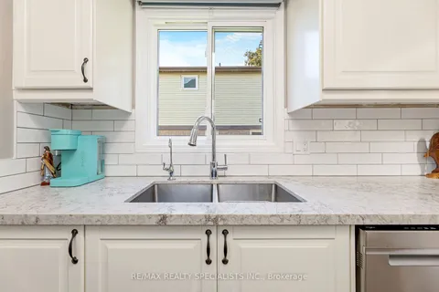 881 LAURIER Ave, Milton, ON L9T 4H4