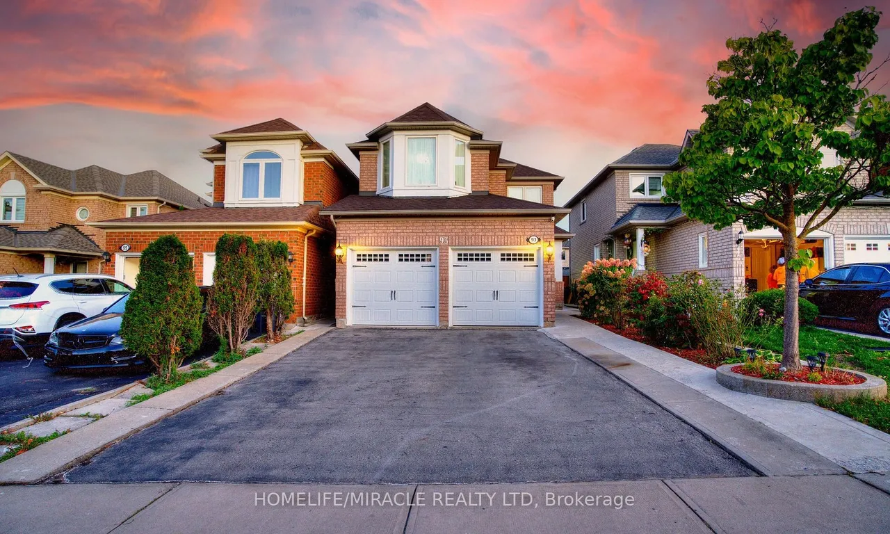 93 Narrow Valley Cres, Brampton, ON L6R 2M4
