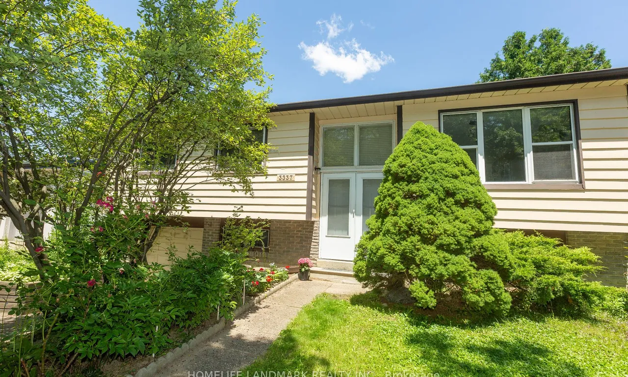 3337 Rhonda Valy, Mississauga, ON L5A 3G2