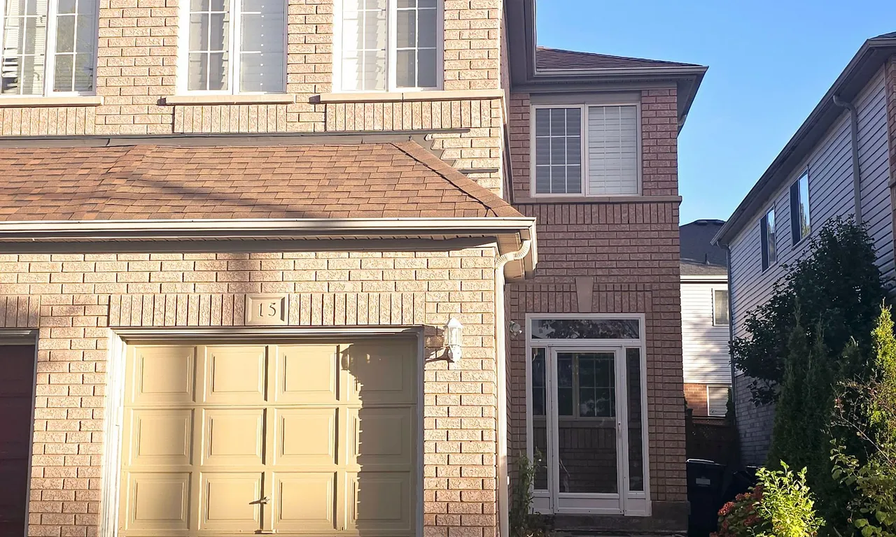 15 Hackberry Gate, Brampton, ON L6R 2E7