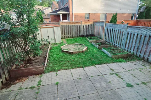 15 Hackberry Gate, Brampton, ON L6R 2E7