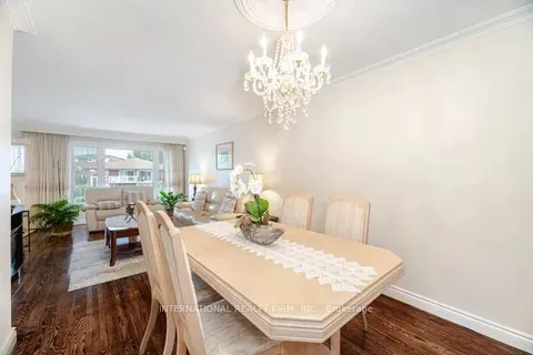 4103 Clevedon Dr, Mississauga, ON L4Z 1J4