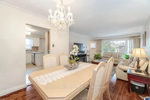 4103 Clevedon Dr, Mississauga, ON L4Z 1J4