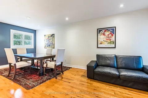 7205 SPYGLASS Cres, Mississauga, ON L5N 7H3