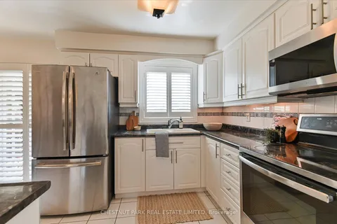 11 Sandmere Ave, Brampton, ON L6Z 4B5