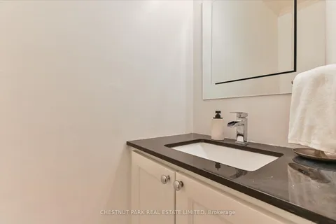 11 Sandmere Ave, Brampton, ON L6Z 4B5