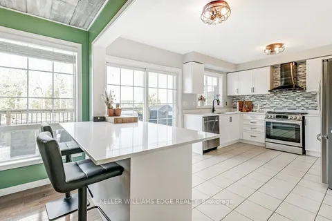955 Donnelly St, Milton, ON L9T 6E2