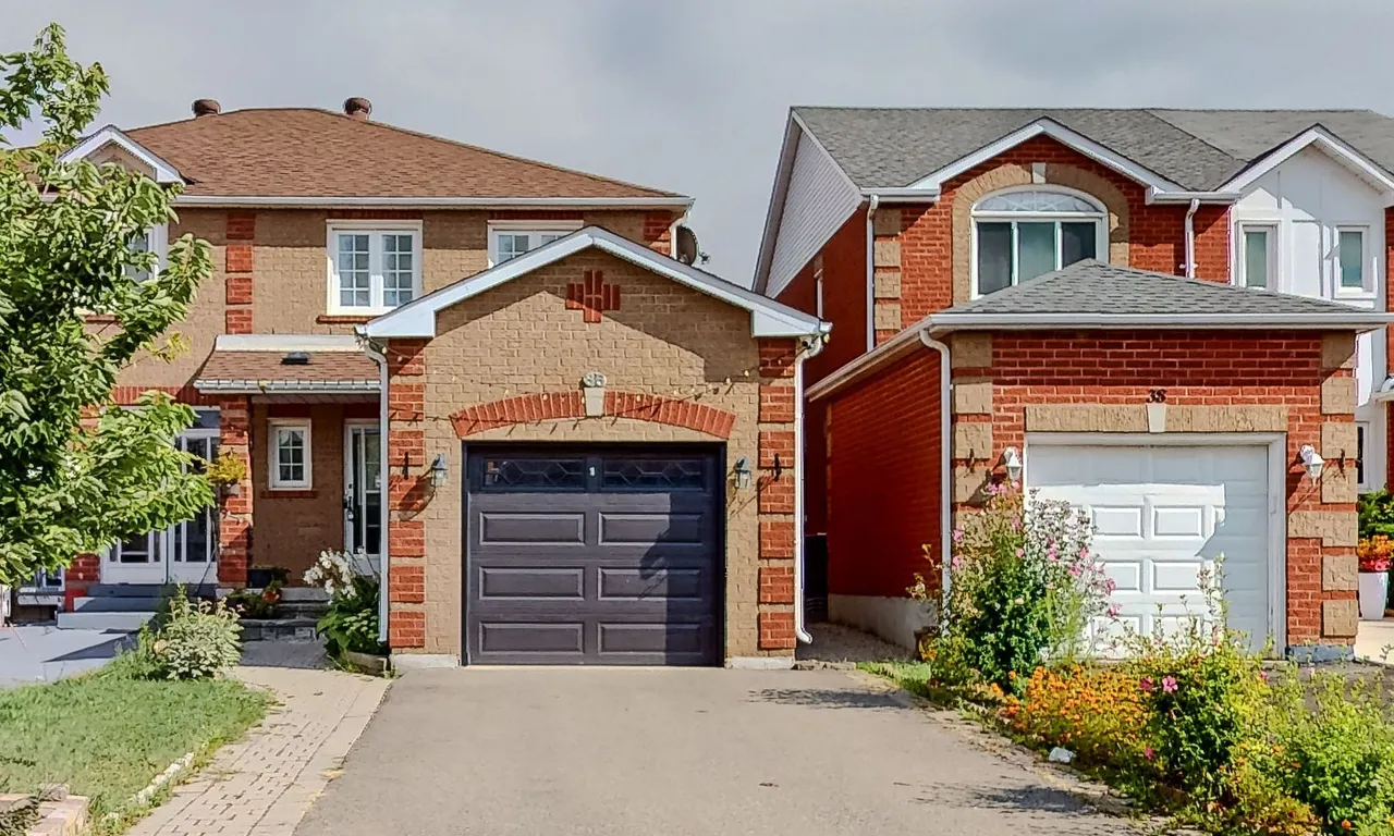 36 Mannel Cres, Brampton, ON L6Y 5E2