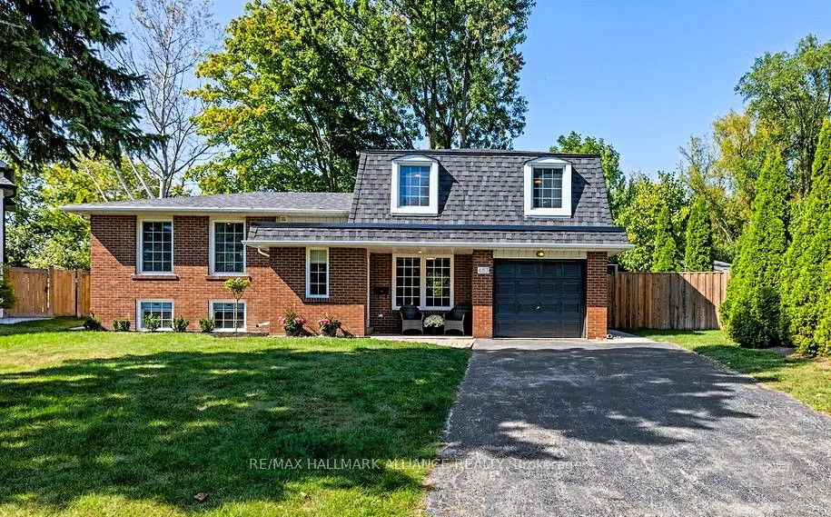 483 Caesar Ave, Oakville, ON L6J 3Z1