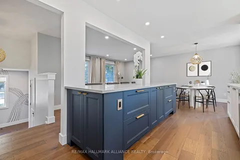 483 Caesar Ave, Oakville, ON L6J 3Z1