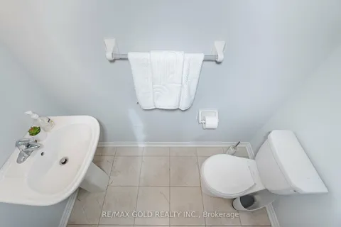 83 Yellowknife Rd, Brampton, ON L6R 3Z3