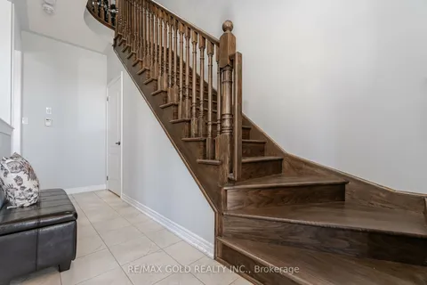 83 Yellowknife Rd, Brampton, ON L6R 3Z3