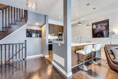 2421 Greenwich Dr, Oakville, ON L6M 0S4