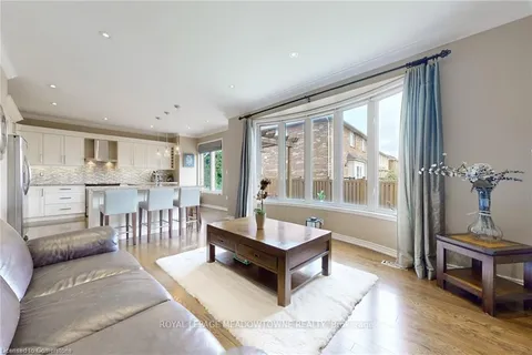 740 Rayner Crt, Milton, ON L9T 0P1
