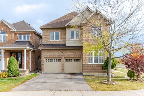 53 CHALKFARM Cres, Brampton, ON L7A 3W1