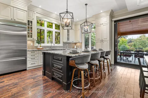 100 Neilson Dr, Toronto, ON M9C 1V7