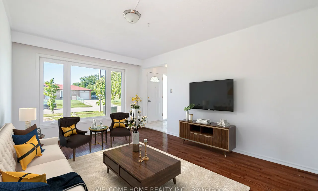 3361 Monica Dr, Mississauga, ON L4T 3E6