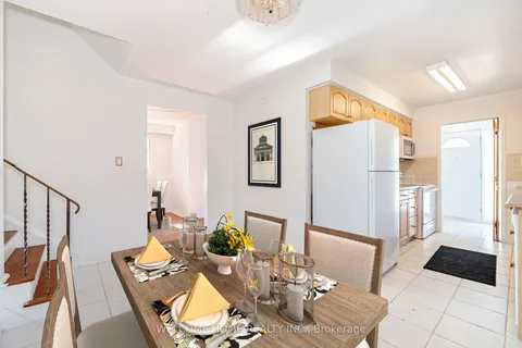 3361 Monica Dr, Mississauga, ON L4T 3E6