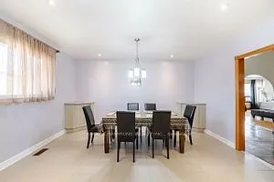 10 Larchmere Ave, Toronto, ON M9L 2N1
