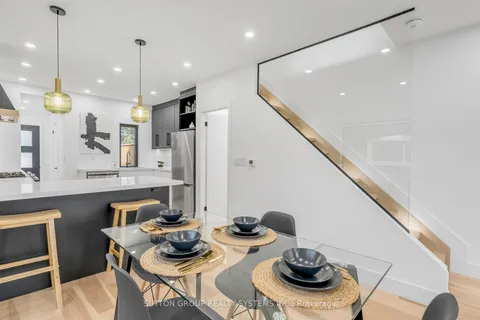 170 Prescott Ave, Toronto, ON M6N 3H1