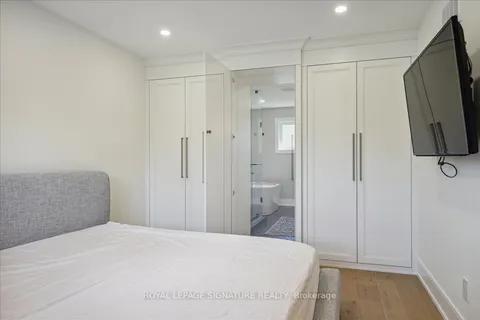 432 Apache Crt, Mississauga, ON L4Z 3T2
