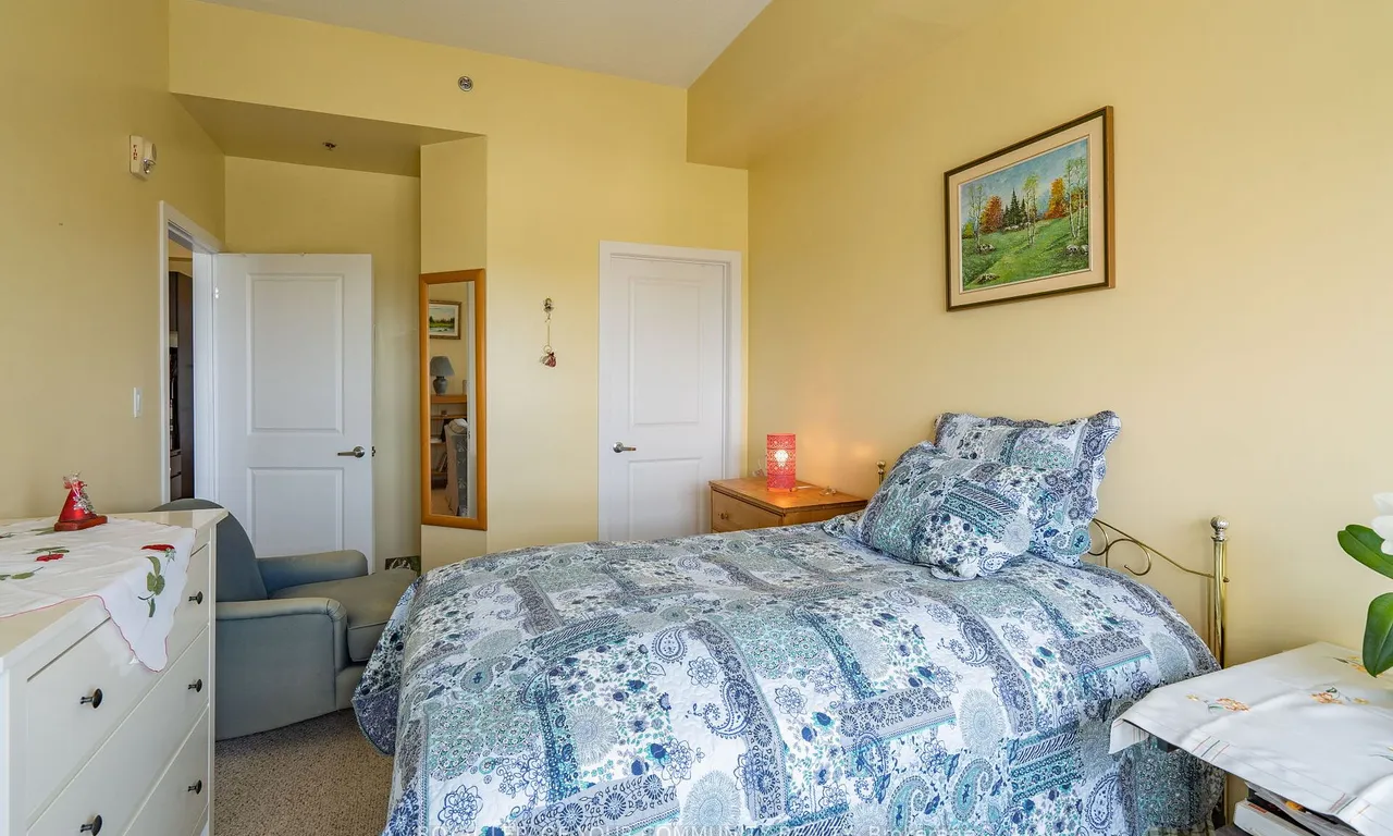 Condo Apt interior view at 5317 Upper Middle Rd Burlington