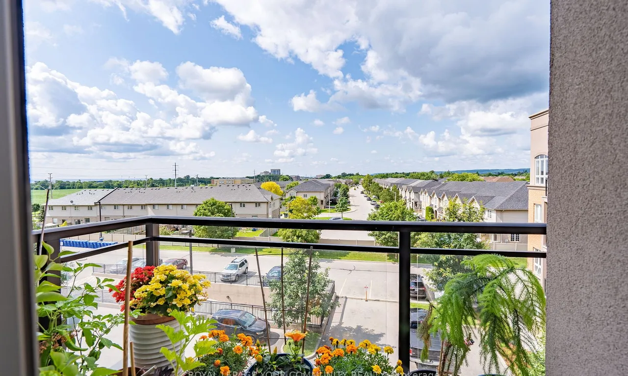 Condo Apt living room at 5317 Upper Middle Rd Burlington