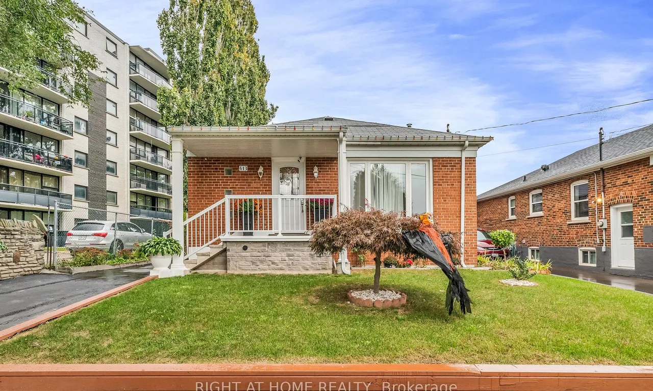 413 Bartos Dr, Oakville, ON L6K 3E5