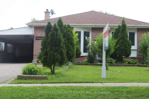 96 Lexington Ave, Toronto, ON M9V 2G8