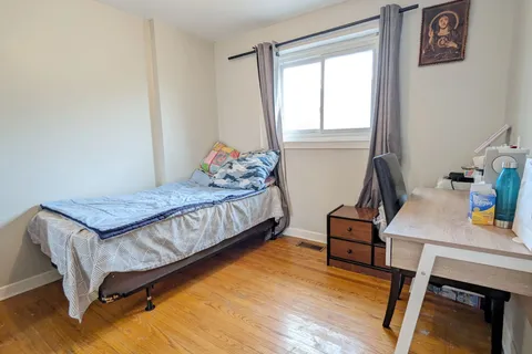 96 Lexington Ave, Toronto, ON M9V 2G8