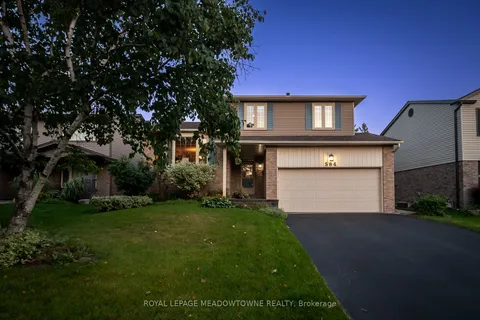 584 Moorelands Cres, Milton, ON L9T 4B5