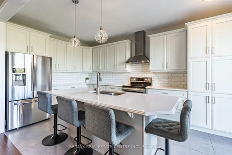 419 English Mill Crt, Milton, ON L9E 0A6