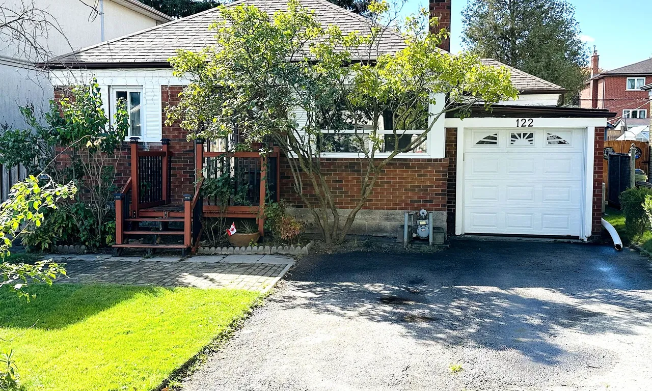 122 Milton St, Toronto, ON M8Y 2Y3